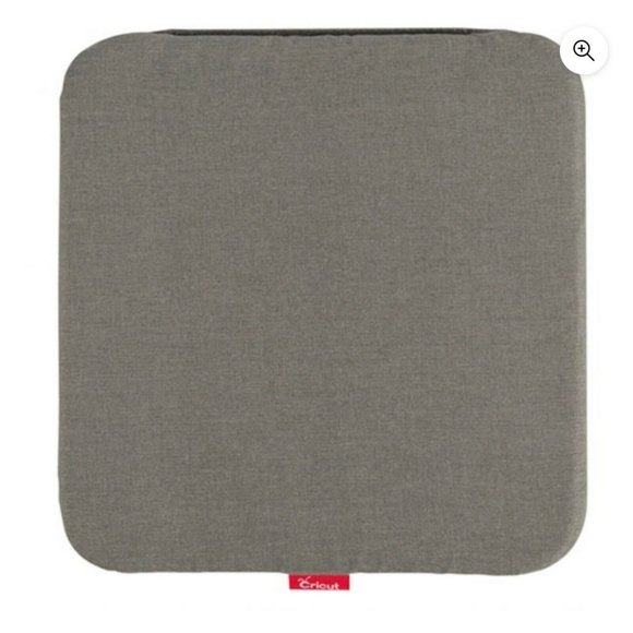 Cricut Raspberry Easy Press 2 & Mini Easy Press & Matt, Weeder, Iron ons Bundle - Picture 6 of 8